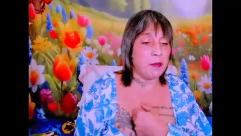 Snapshot of indianroxy27 chatting on February 19, 7:32 pm indianroxy27 online show from February 19, 7:32 pm