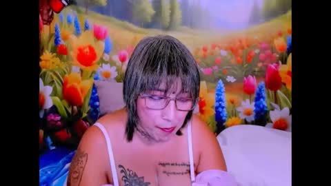 indianroxy27 online show from March 10, 6:24 pm