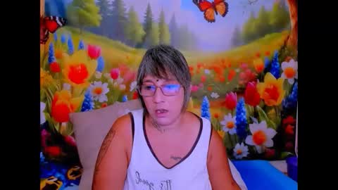 Snapshot of indianroxy27 chatting on March 14, 9:48 am indianroxy27 online show from March 14, 9:48 am