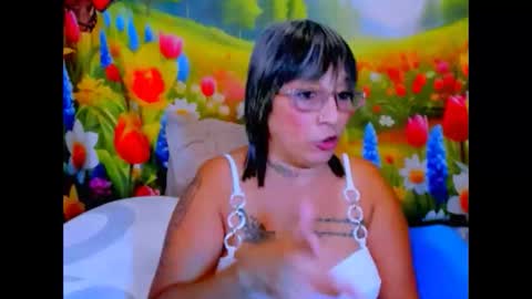 indianroxy27 online show from May 23, 8:13 pm