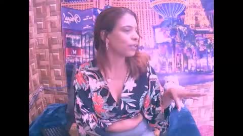 indiansexyass4u2luv online show from April 9, 5:51 am