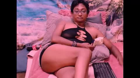 Snapshot of indianspicy69 chatting on February 1, 8:47 pm Shreya online show from February 1, 8:47 pm