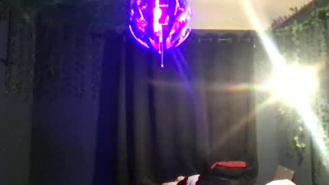 Snapshot of indiemarz chatting on January 15, 5:29 am IndieMarz online show from January 15, 5:29 am