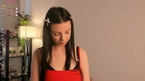 Snapshot of indigowillow chatting on May 26, 5:14 am Stella online show from May 26, 5:14 am