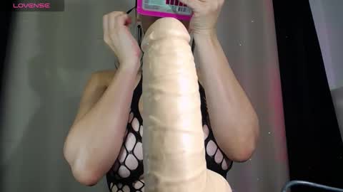 Snapshot of indira_love777 chatting on October 13, 1:27 am indira_love777 online show from October 13, 1:27 am