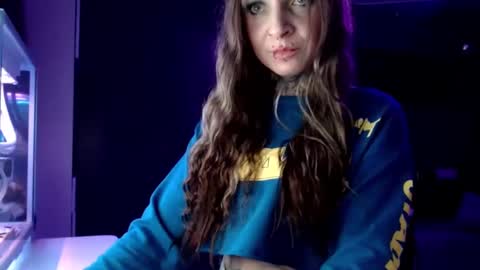 Snapshot of inesdesire chatting on January 28, 7:00 pm InesDesire online show from January 28, 7:00 pm