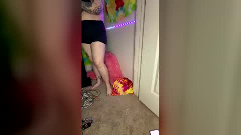 InfamousLibby  Linktree  online show from February 23, 1:58 am