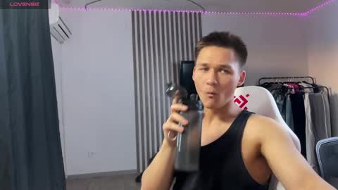 Snapshot of infernolust chatting on April 1, 1:28 am InfernoLust online show from April 1, 1:28 am