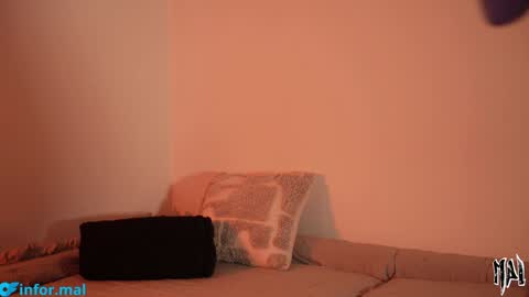 Snapshot of informal_ chatting on September 19, 11:38 pm MAL ---  online show from September 19, 11:38 pm