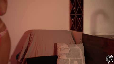 Snapshot of informal_ chatting on September 21, 9:49 pm MAL ---  online show from September 21, 9:49 pm