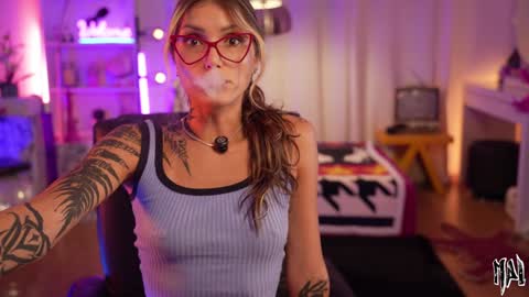 Snapshot of informal_ chatting on October 10, 11:26 pm MAL ---  online show from October 10, 11:26 pm