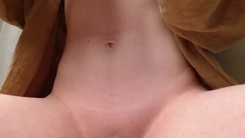 Snapshot of ingret_sunshine chatting on October 4, 9:07 am Ingret online show from October 4, 9:07 am