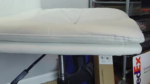 Snapshot of injmolder2 chatting on December 14, 11:01 pm Hanging Out online show from December 14, 11:01 pm