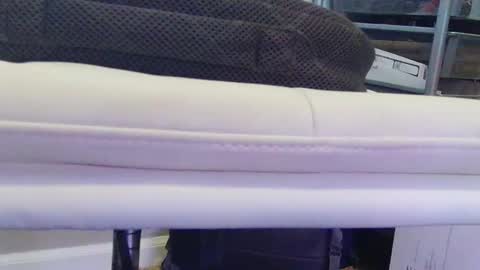 Snapshot of injmolder2 chatting on October 7, 12:02 pm Hanging Out online show from October 7, 12:02 pm