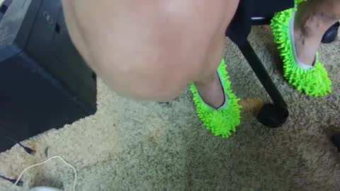 Snapshot of injmolder2 chatting on October 8, 11:08 am Hanging Out online show from October 8, 11:08 am