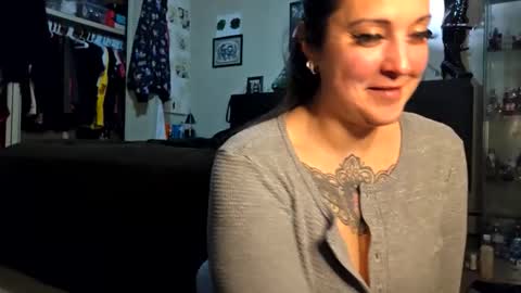 inkedcookies online show from February 10, 4:27 am