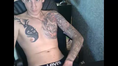inkedsweed69 online show from May 28, 9:06 am
