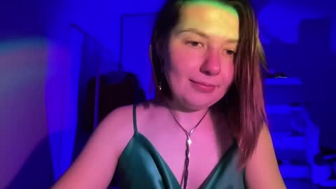 Snapshot of inner__light chatting on April 19, 6:10 pm inner__light online show from April 19, 6:10 pm