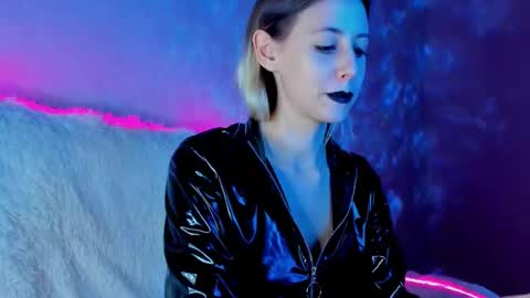 Venera  online show from December 7, 5:31 pm