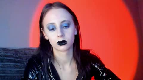 Venera  online show from December 20, 3:52 pm