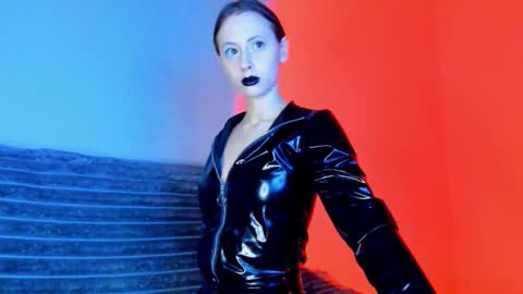 Venera  online show from March 8, 5:28 pm