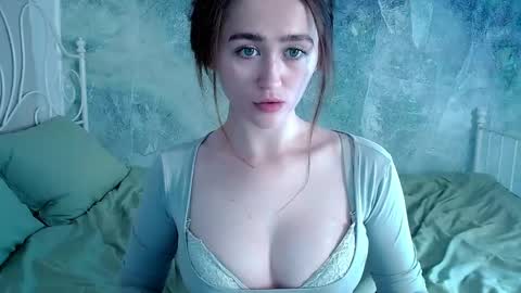 Lina online show from May 13, 10:34 am