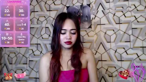 Snapshot of innocent_belle chatting on December 15, 1:00 pm Belle online show from December 15, 1:00 pm
