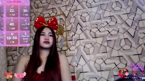 Snapshot of innocent_belle chatting on December 26, 12:46 am Belle online show from December 26, 12:46 am