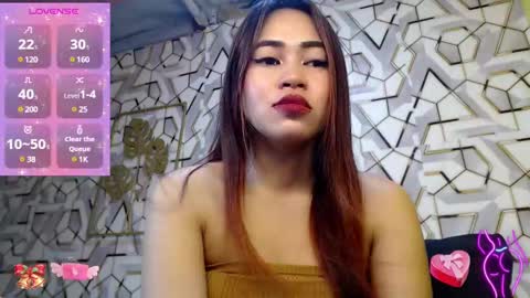Snapshot of innocent_belle chatting on February 9, 5:29 am Belle online show from February 9, 5:29 am