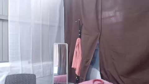 Snapshot of innocent_bianca chatting on March 13, 5:36 am bianca online show from March 13, 5:36 am