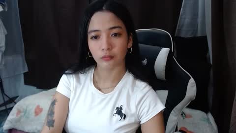 Snapshot of innocent_bianca chatting on March 30, 1:50 am bianca online show from March 30, 1:50 am