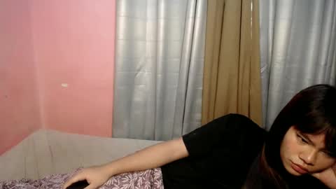 Snapshot of innocent_lover_ziaxx chatting on June 25, 5:07 am your zia online show from June 25, 5:07 am