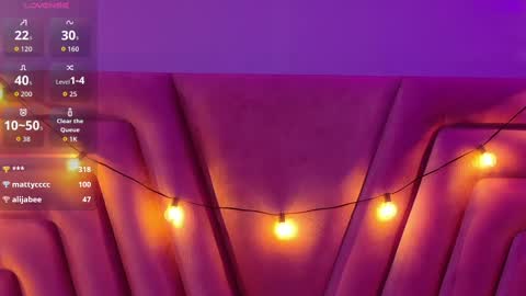 innocenthazel online show from October 25, 3:03 am