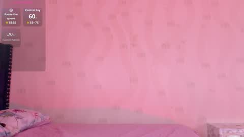 innocenthazel online show from December 4, 4:00 am