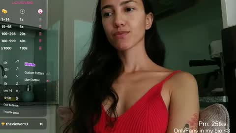 Laroa online show from April 16, 7:36 pm