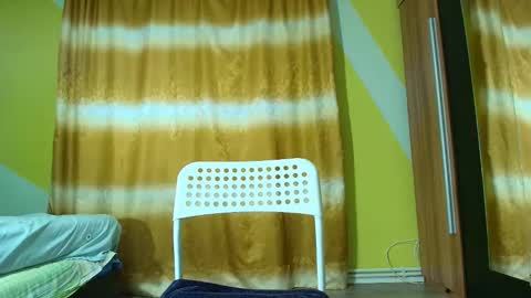 Snapshot of insanephisique chatting on October 8, 5:38 am insanephisique online show from October 8, 5:38 am