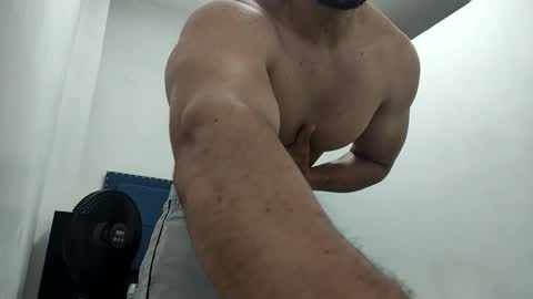 INSTAGRAM  camilodlx online show from December 2, 5:52 pm