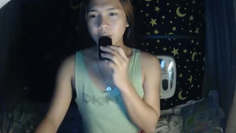 Snapshot of insulting_whoreifica chatting on January 5, 4:06 pm MAXINE online show from January 5, 4:06 pm