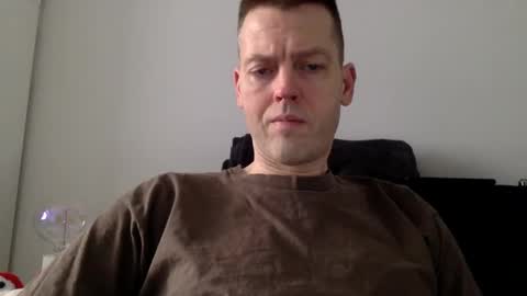 Snapshot of interestedhun chatting on January 7, 11:37 am InterestedHun online show from January 7, 11:37 am