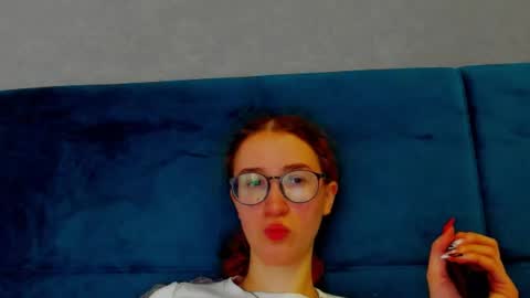 Snapshot of internetsexplorer chatting on April 12, 9:14 am Bernadette Join online show from April 12, 9:14 am