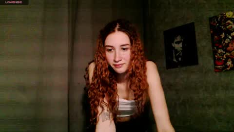 Snapshot of internetsexplorer chatting on June 24, 10:42 pm Bernadette Join online show from June 24, 10:42 pm