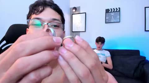 Damian Sam Jack Daniel and James online show from March 14, 3:01 am