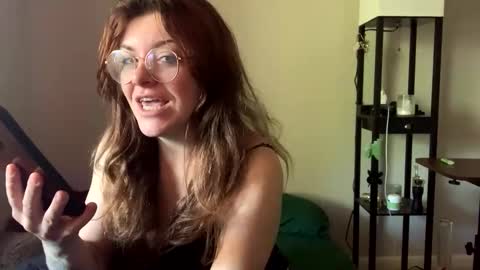 Snapshot of intothewoodswego chatting on May 28, 12:57 pm IntoTheWoodsWeGo online show from May 28, 12:57 pm