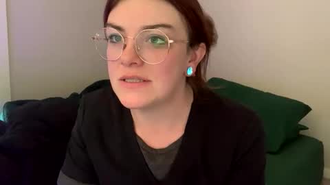 Snapshot of intothewoodswego chatting on May 29, 8:07 pm IntoTheWoodsWeGo online show from May 29, 8:07 pm