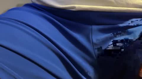 Snapshot of intressiert chatting on March 9, 8:42 pm intressiert online show from March 9, 8:42 pm