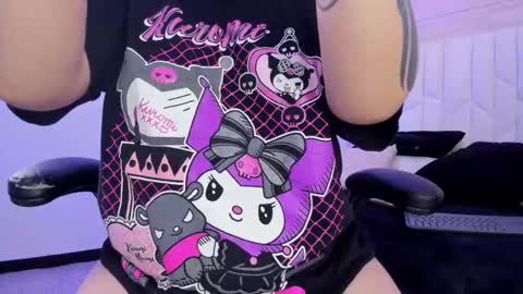 Snapshot of io_chie_ chatting on September 16, 4:46 am io_chie_ online show from September 16, 4:46 am