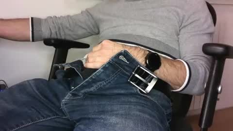 ipattyrri online show from November 14, 5:22 pm