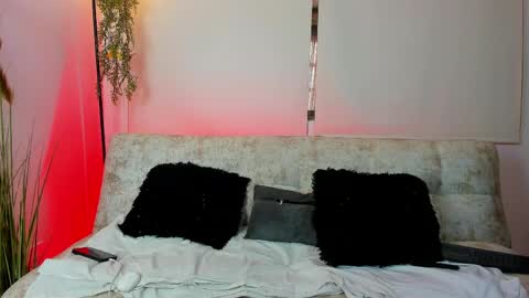 Snapshot of irina_beaux chatting on May 17, 5:09 pm online show from May 17, 5:09 pm