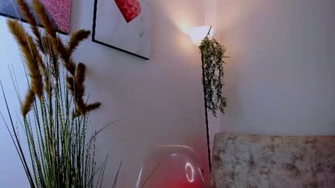 Snapshot of irina_beaux chatting on June 11, 12:32 am online show from June 11, 12:32 am