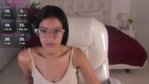 iris8_ online show from December 2, 12:21 pm